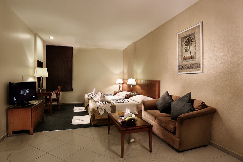 אל הופוף Lily Hotel Suite Mubarraz מראה חיצוני תמונה
