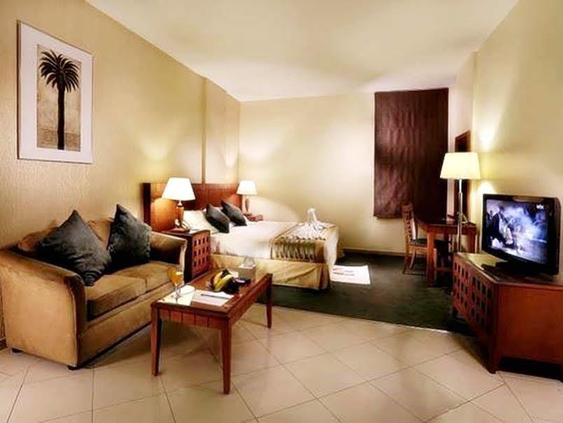 אל הופוף Lily Hotel Suite Mubarraz מראה חיצוני תמונה