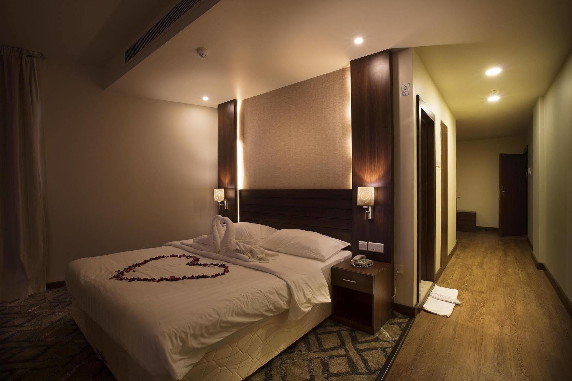 אל הופוף Lily Hotel Suite Mubarraz מראה חיצוני תמונה